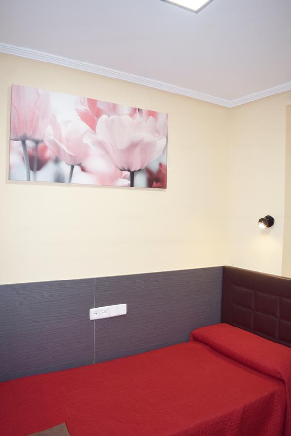 מדריד Hostal Numancia מראה חיצוני תמונה